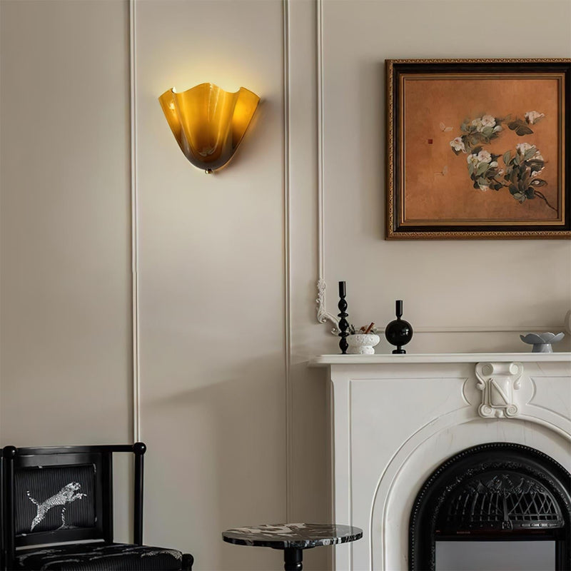 Applique da Parete Vintage in Vetro Ambra con Doppia Luce | Fontelucea