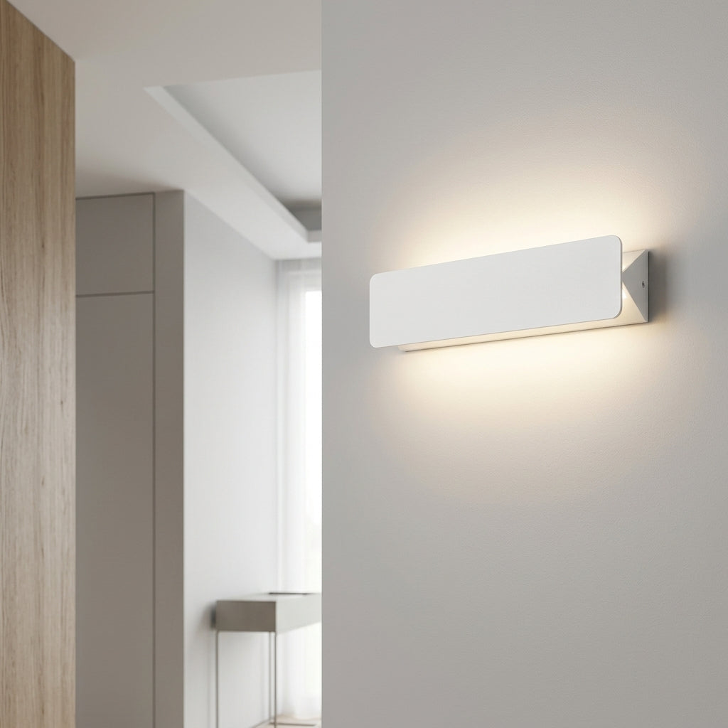 Lampada da Parete LED in Metallo Orientabile dal Design Minimalista | Dolcelina