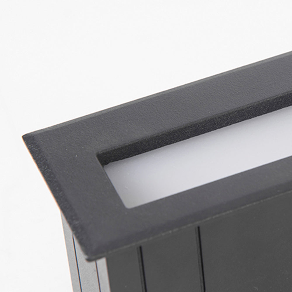 Lampada Rettangolare Da Esterno Per Gradini Con Design Moderno In Metallo Vetro | Coravilla