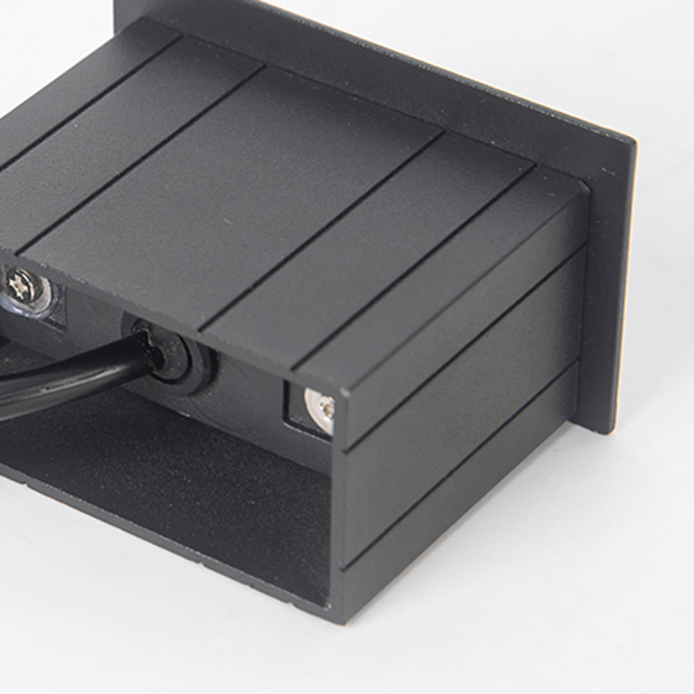 Lampada Rettangolare Da Esterno Per Gradini Con Design Moderno In Metallo Vetro | Coravilla