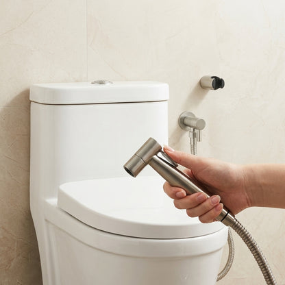 Doccetta Bidet In Acciaio Inossidabile Con Spruzzo Regolabile E Supporto A Parete | Cerabella
