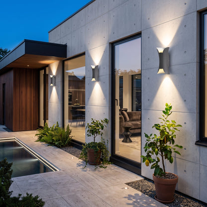 Lampada da Parete Curva LED per Esterni dal Design Moderno | Zorvetha