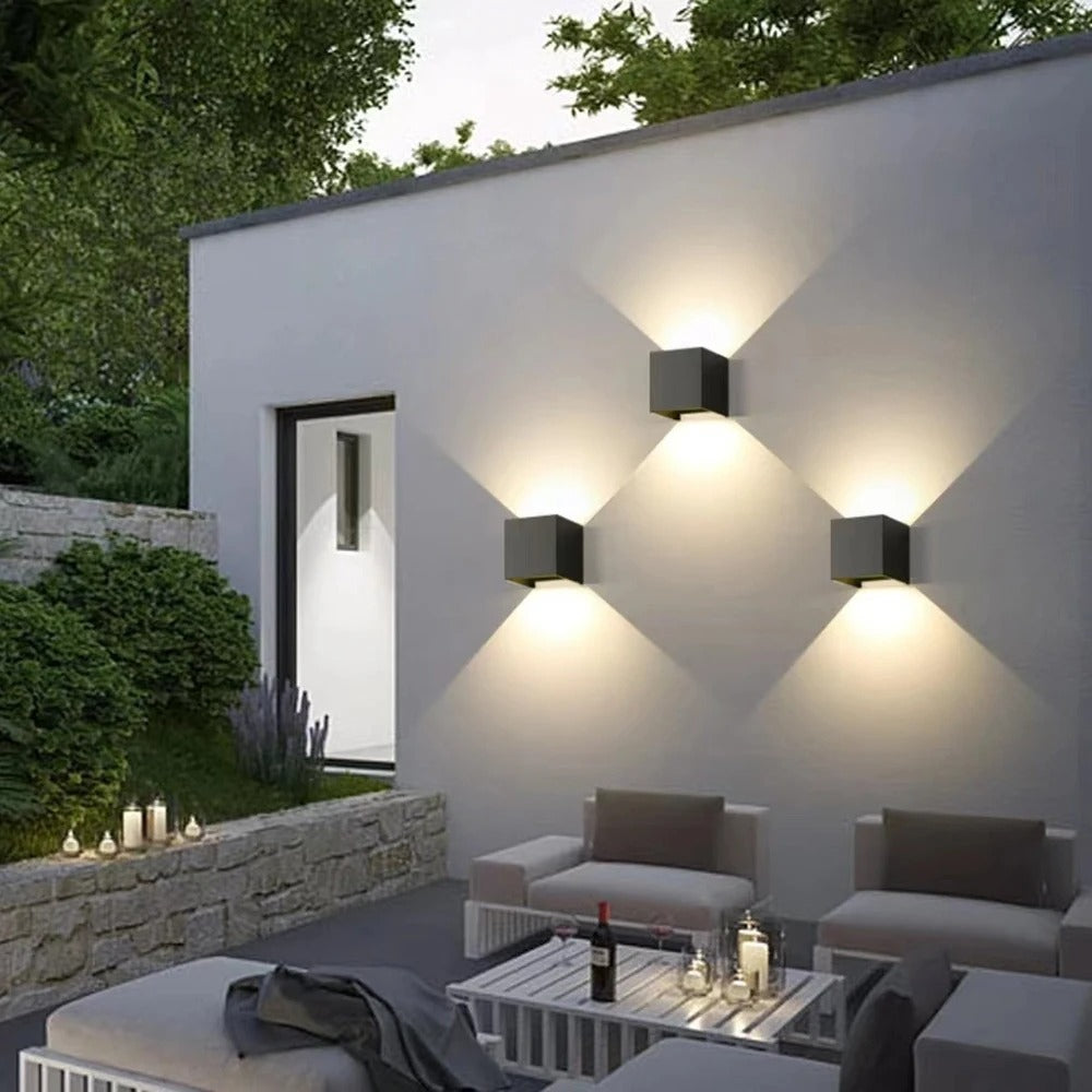 Lampada da Parete Moderna Impermeabile per Esterni | Lumera