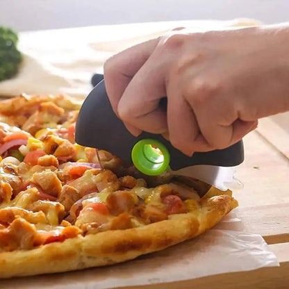 Rotella Tagliapizza Professionale in Acciaio Inossidabile con Protezione | Rotellio