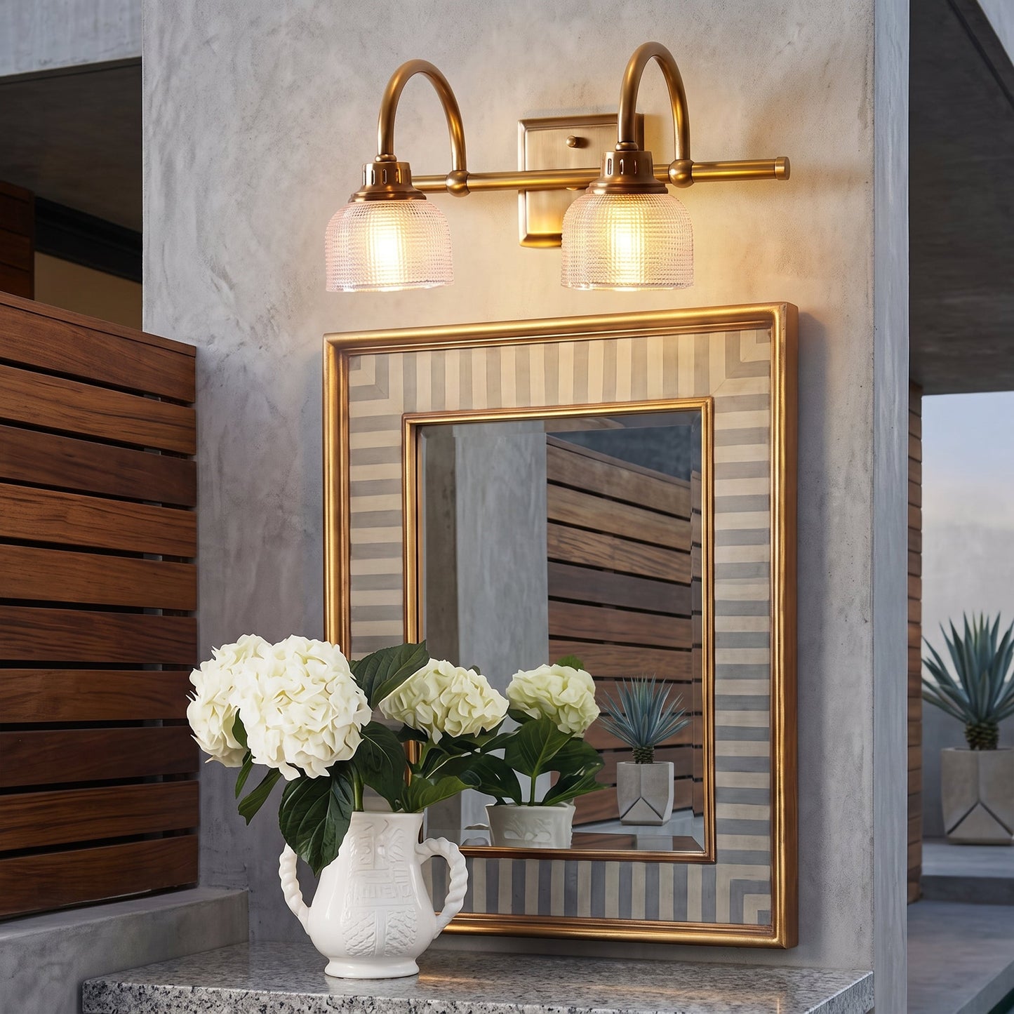 Applique LED da Parete in Vetro Vintage con Design Elegante in Ottone | Vetraluce