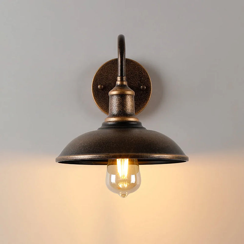 Lanterna LED da Parete Esterna con Struttura Curva | Lucesole