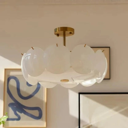 Design Scalloped in Vetro Crema per Illuminazione Soffitto Moderna | Lucelieto