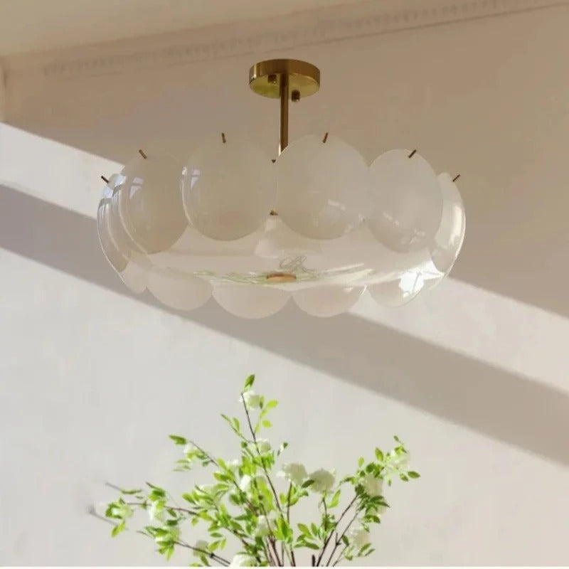 Design Scalloped in Vetro Crema per Illuminazione Soffitto Moderna | Lucelieto