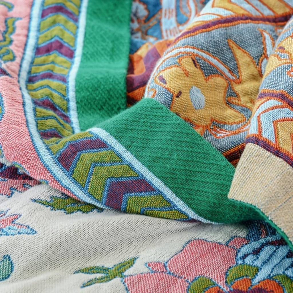 Coperta Floreale Multifunzione per Divano e Letto Matrimoniale | Zymerith