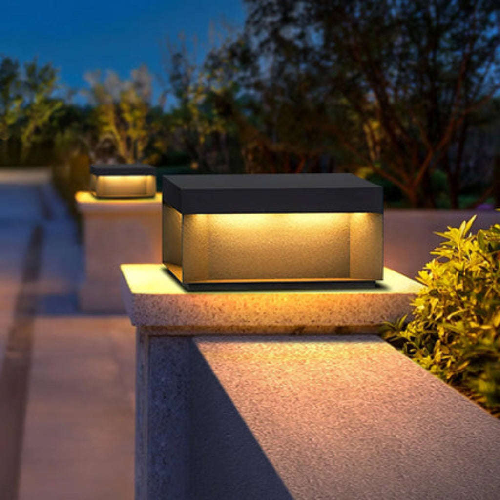 Lampada LED Moderna da Esterno per Pilastro con Design Quadrato | Casalucente
