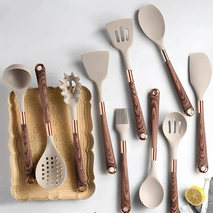 Set di Utensili da Cucina in Silicone con Manici Effetto Legno | Cucinoro