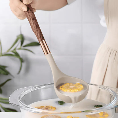 Set di Utensili da Cucina in Silicone con Manici Effetto Legno | Cucinoro